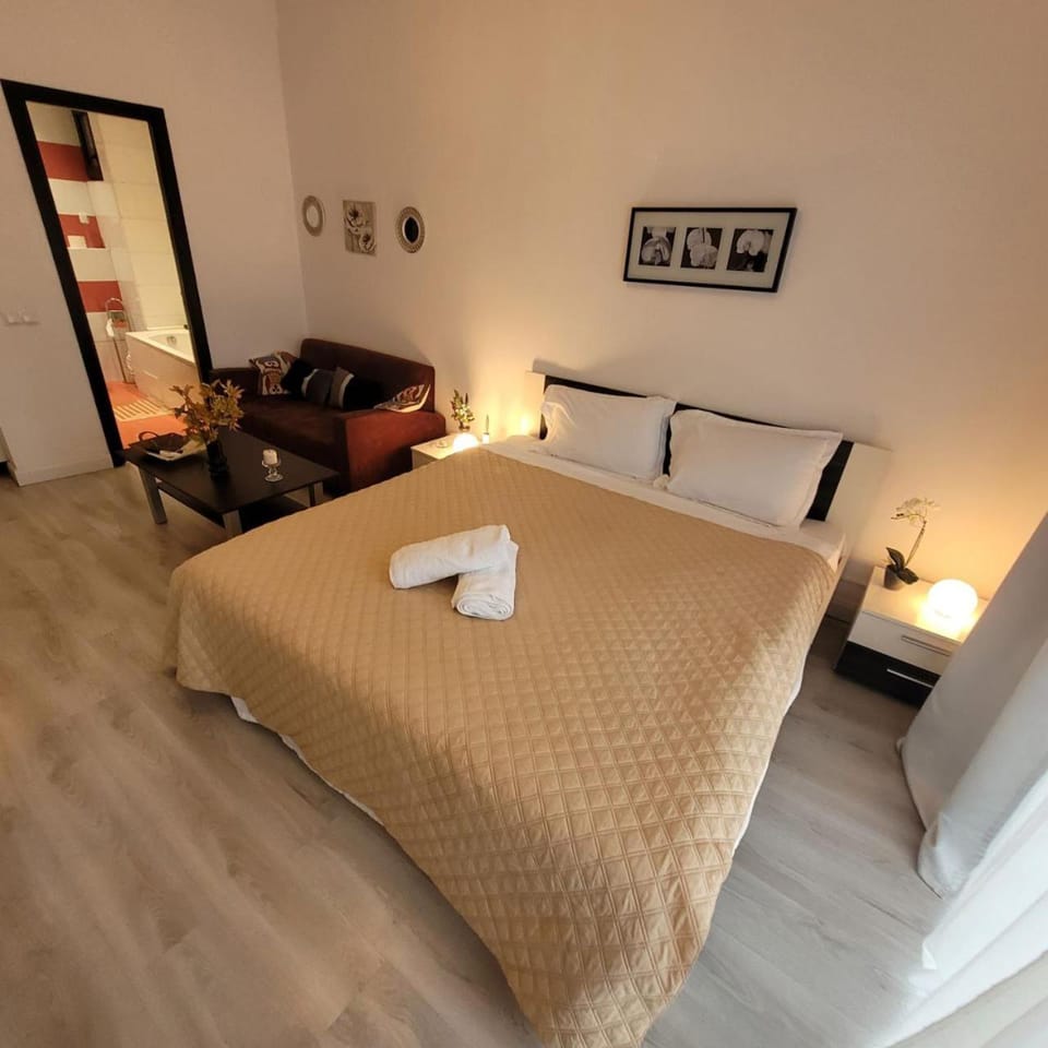 Anastasia Apr 28B Beautiful View Apartment in Bucharest