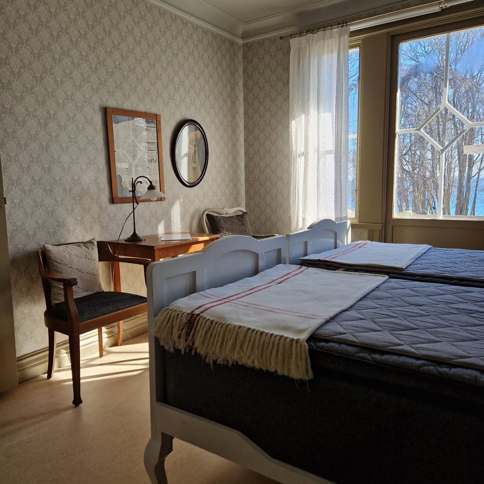 Property building, Bed, Photo of the whole room, Bedroom
