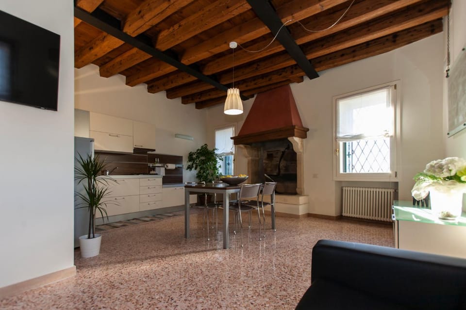 TV and multimedia, Coffee/tea facilities, Living room, kitchen