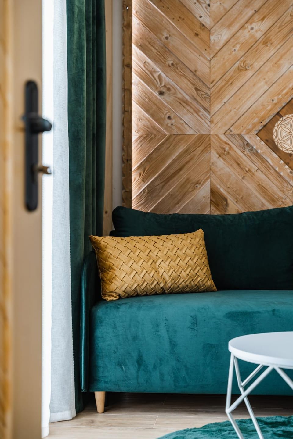 Living room, Decorative detail, Seating area