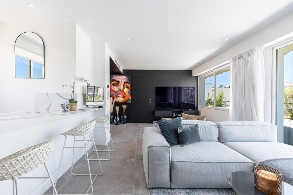 TV and multimedia, Living room, Lounge or bar, Seating area