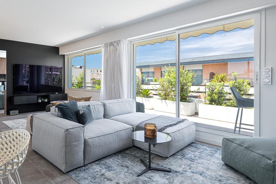 Balcony/Terrace, Living room