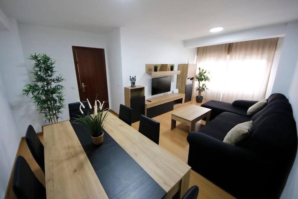 ACOGEDOR Y LUMINOSO OVIEDO Apartment in Oviedo