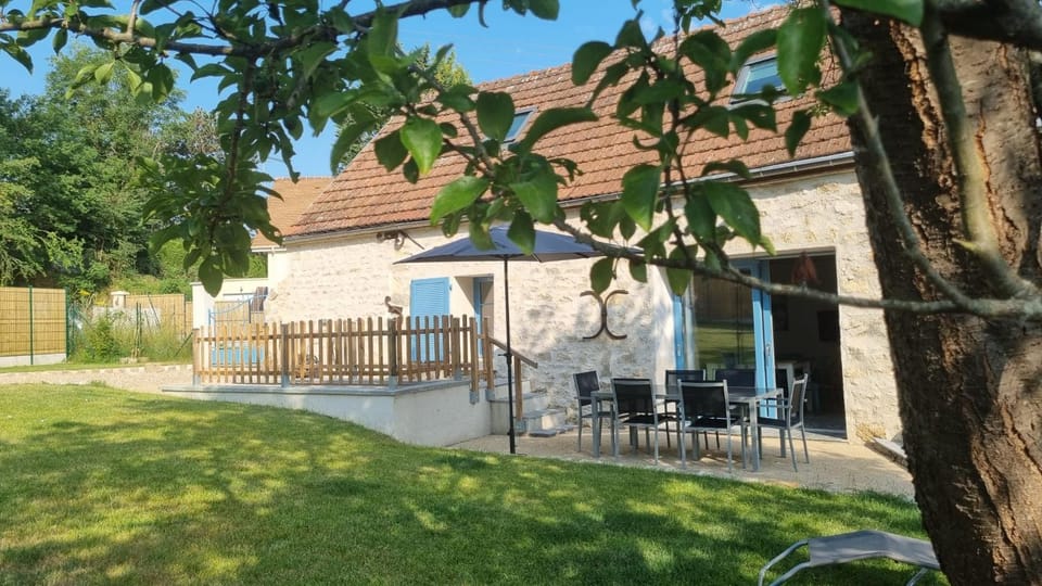 La Grange House in Île-de-France