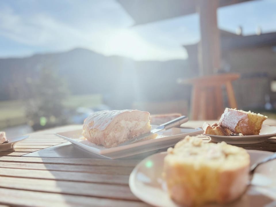 Day, Balcony/Terrace, Balcony/Terrace, Mountain view, Sunset