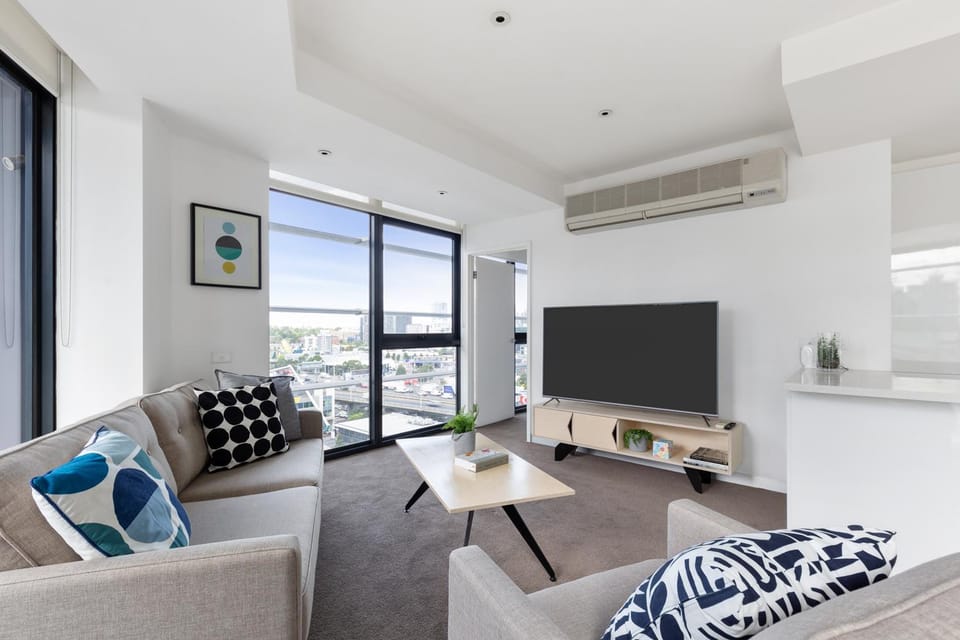 Communal lounge/ TV room, TV and multimedia, Balcony/Terrace, Living room, Seating area, Evening entertainment, air conditioner
