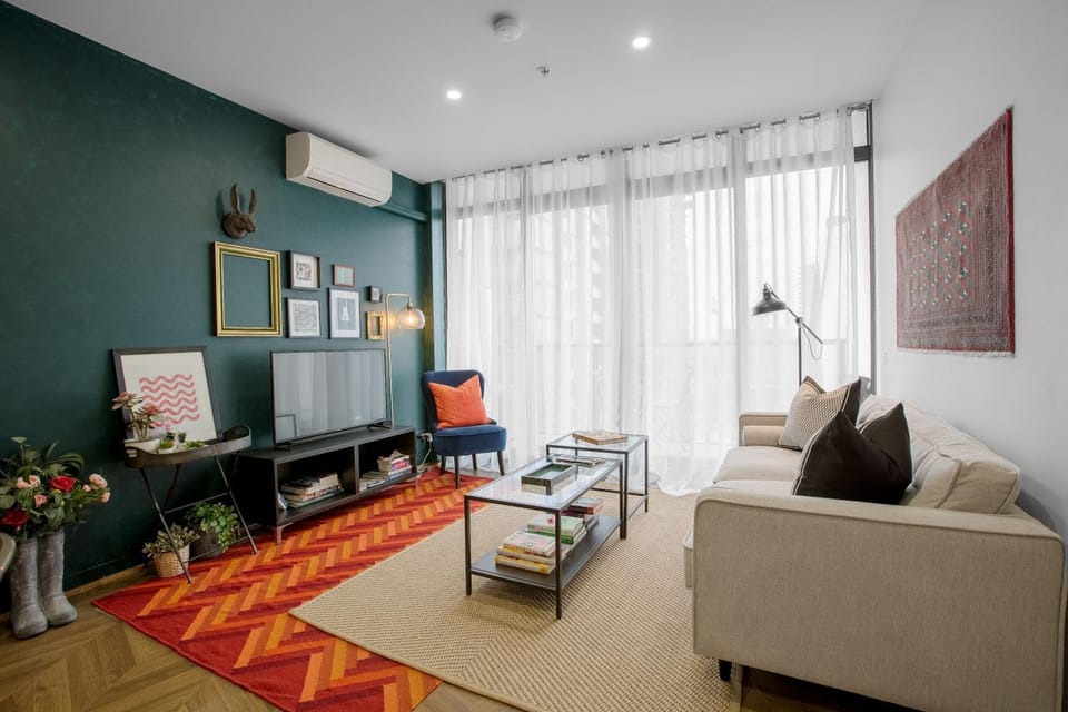 Communal lounge/ TV room, TV and multimedia, Living room, Seating area, Evening entertainment, air conditioner