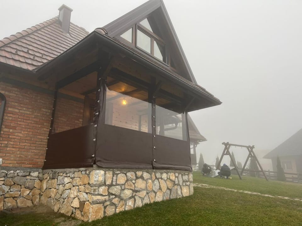 Mašine kolibe Chalet in Zlatibor District, Serbia
