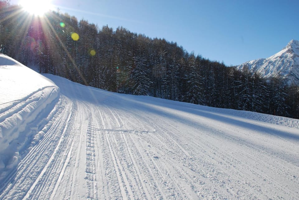 Ski School, Skiing, Hiking