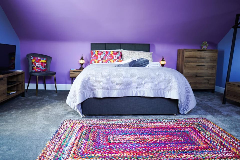 Bed, Bedroom
