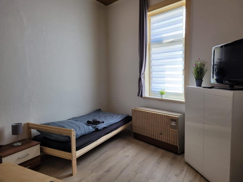 Bed, TV and multimedia