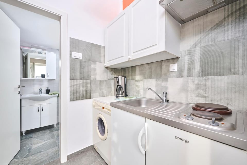 Summer Nook Studio Apartment - Poreč Apartment in Poreč