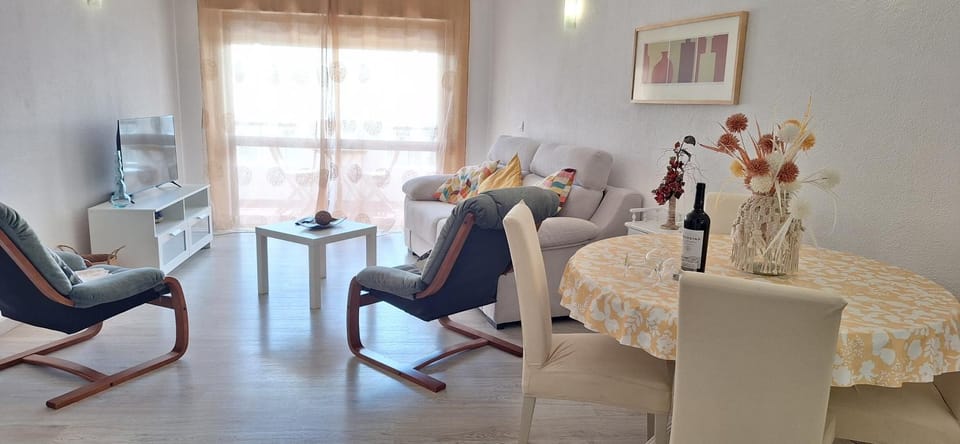 TV and multimedia, Dining area