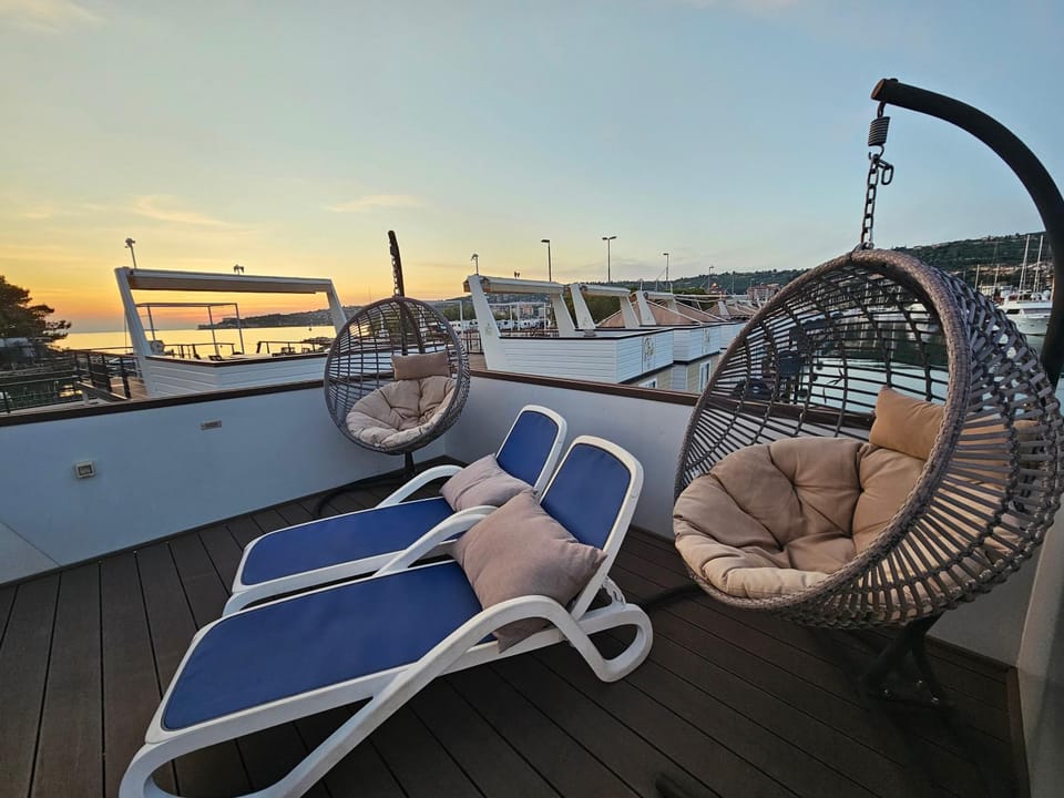 Patio, Day, Natural landscape, View (from property/room), sunbed