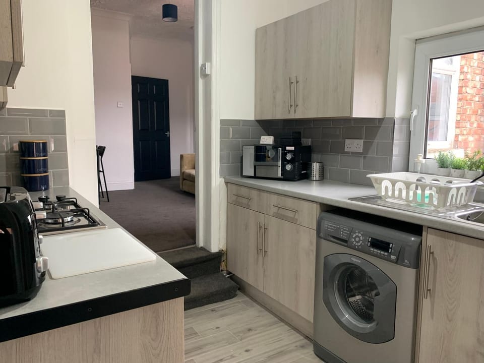 Coffee/tea facilities, Kitchen or kitchenette, minibar, pet friendly, stove, toaster, washing machine