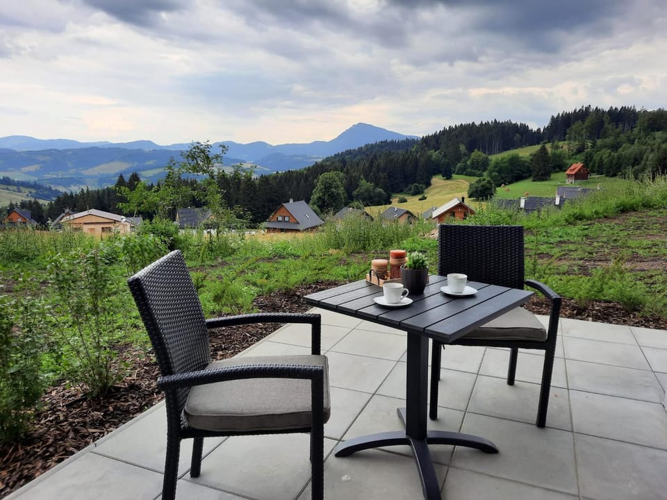 Apartmány Kubínska, Hillside Apartment in Lesser Poland Voivodeship