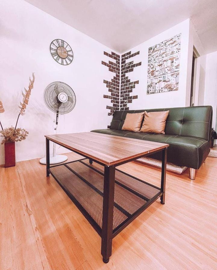 Living room, Seating area, fireplace