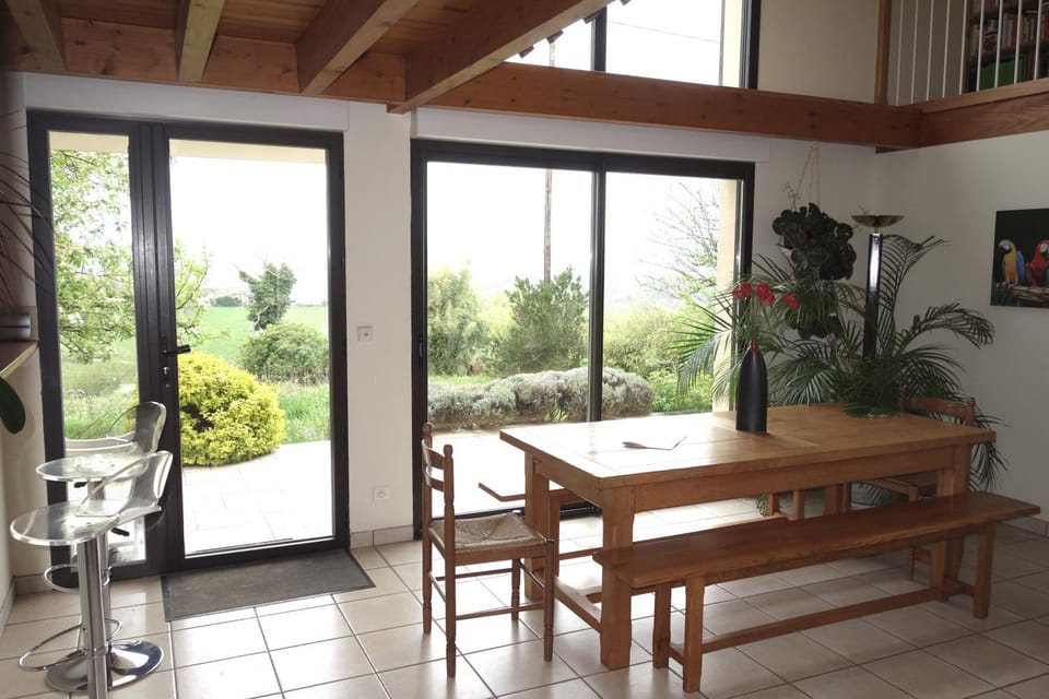 Patio, Dining area