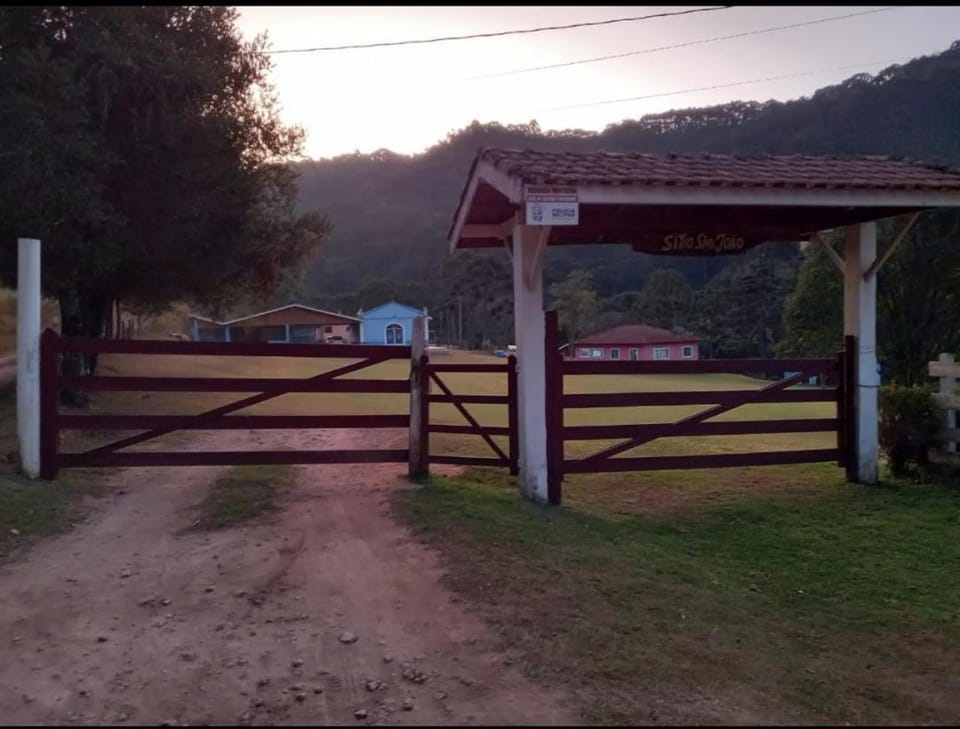 Chalé Riacho Frio Chalet in State of São Paulo