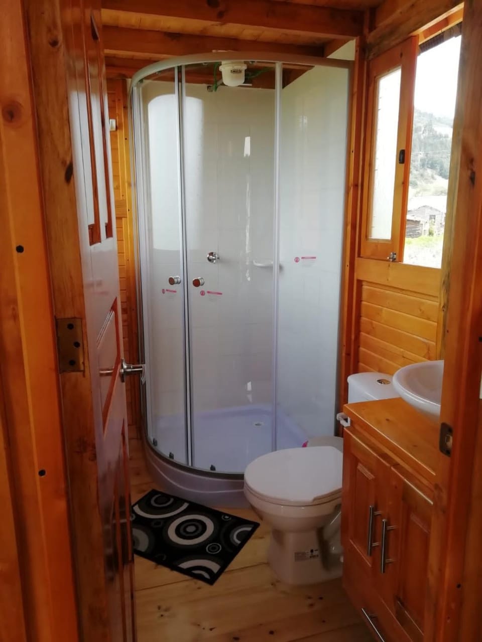 Glamping y Cabañas el Encanto los Geranios Campground/ 
RV Resort in Boyaca