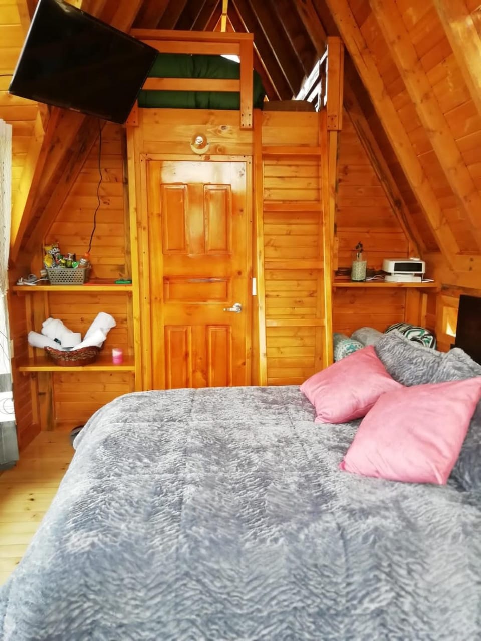 Glamping y Cabañas el Encanto los Geranios Campground/ 
RV Resort in Boyaca