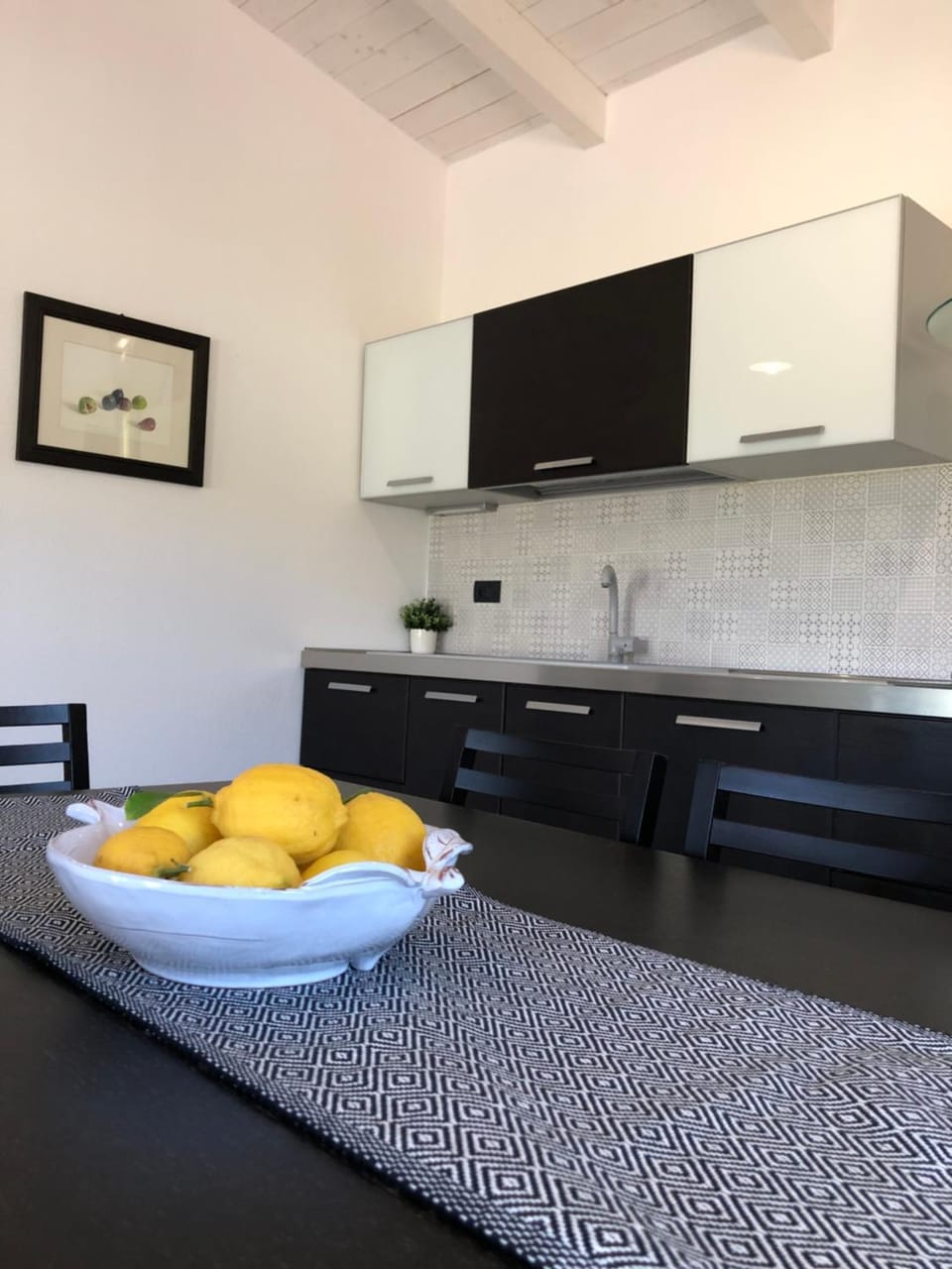 Kitchen or kitchenette, Communal kitchen