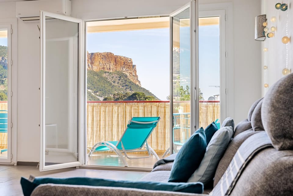 Le Panoramic 2 par Dodo-a-Cassis Apartment in Cassis