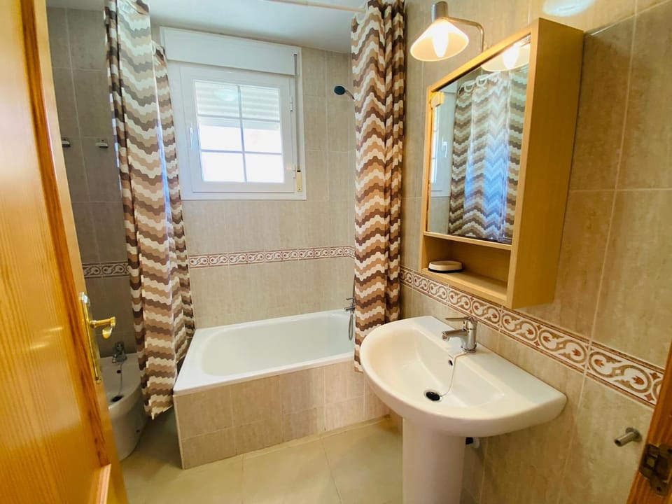 Toilet, Bath