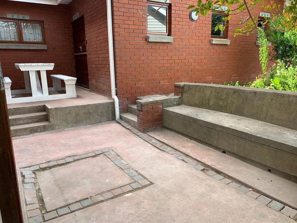 Patio, Seating area