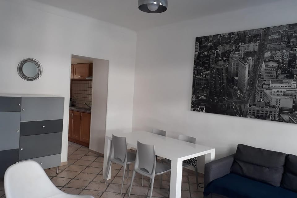 Spacious Appartment Wifi Next To The Port Apartment in Nice