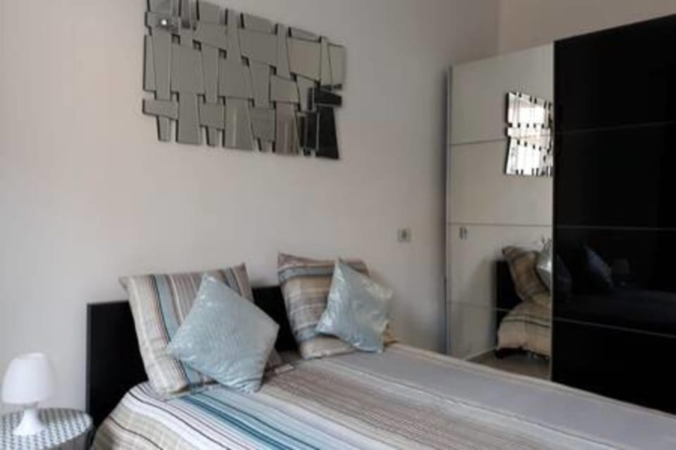 Spacious Appartment Wifi Next To The Port Apartment in Nice