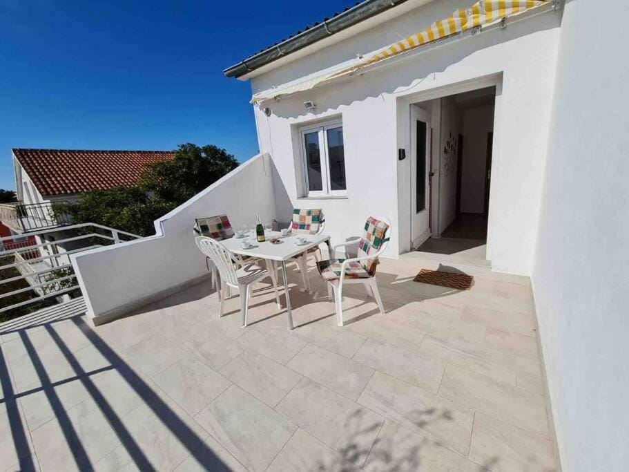 Balcony/Terrace, Balcony/Terrace