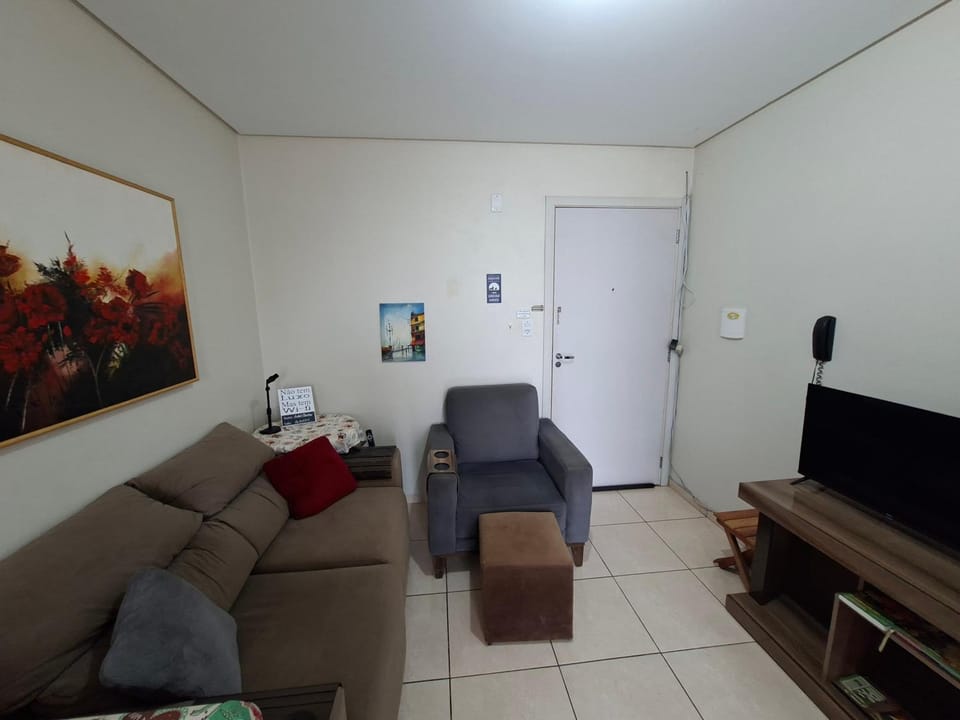 Apart próximo a Unimed, Catedral e HSA de 2 quartos com 2 Ar e garagem no Centro-sul Apartment in State of Rio Grande do Sul