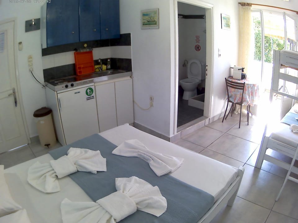 Apanemia 2 Bed and Breakfast in Decentralized Administration of the Aegean