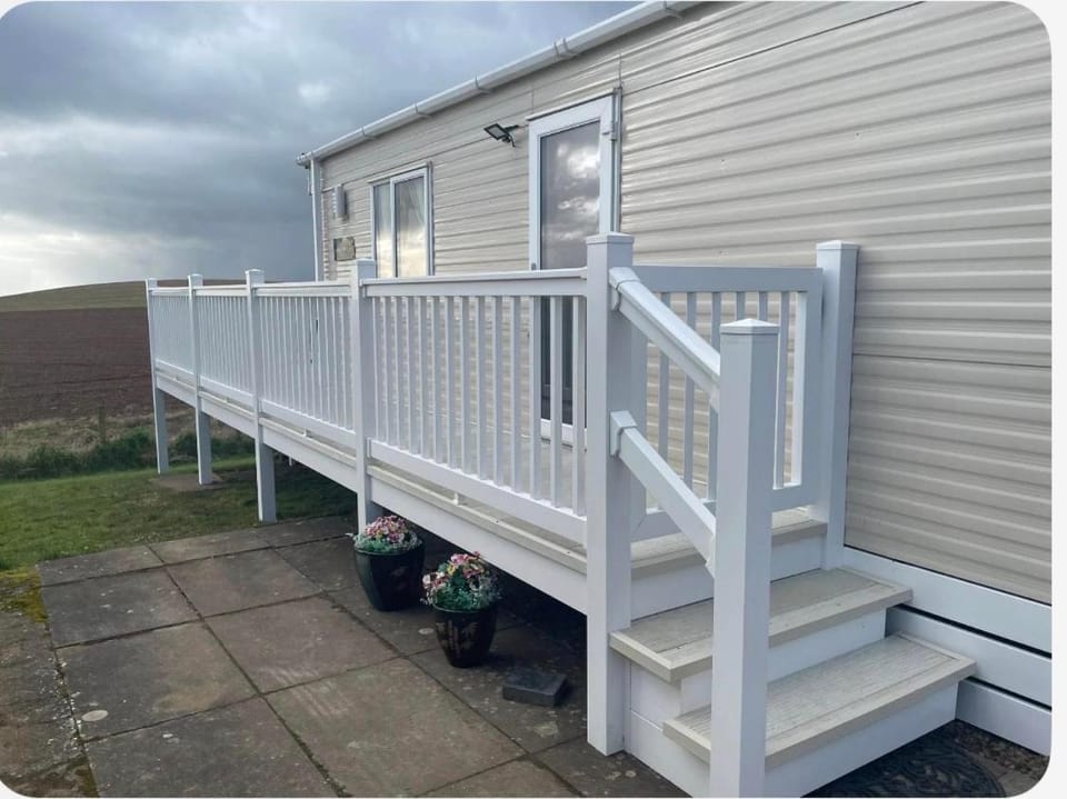 AJL Caravan Rentals House in England