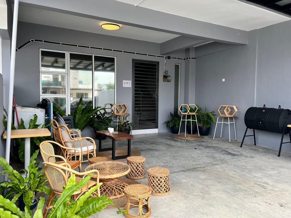 Patio, Facade/entrance, Seating area