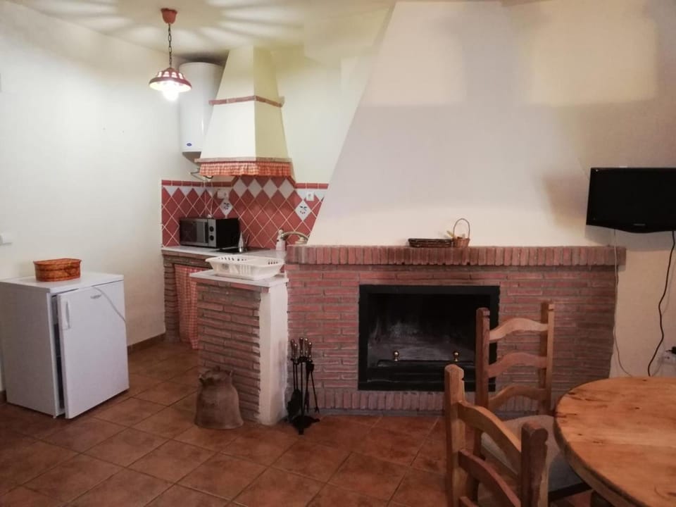 Kitchen or kitchenette, Living room, flat iron