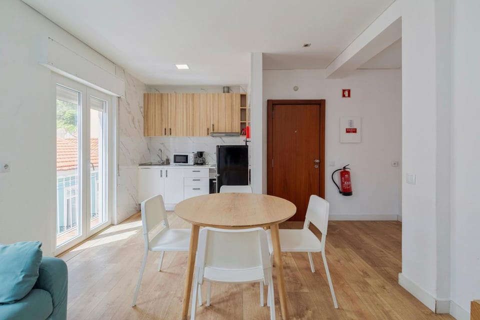 Kitchen or kitchenette, Dining area, kitchen