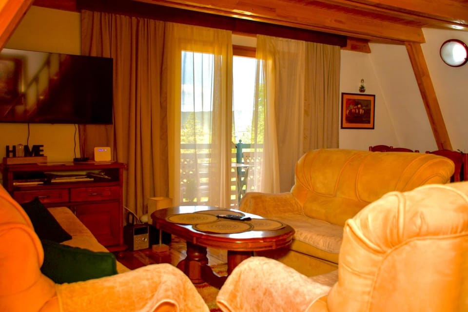 Vikendica Oaza mira House in Montenegro