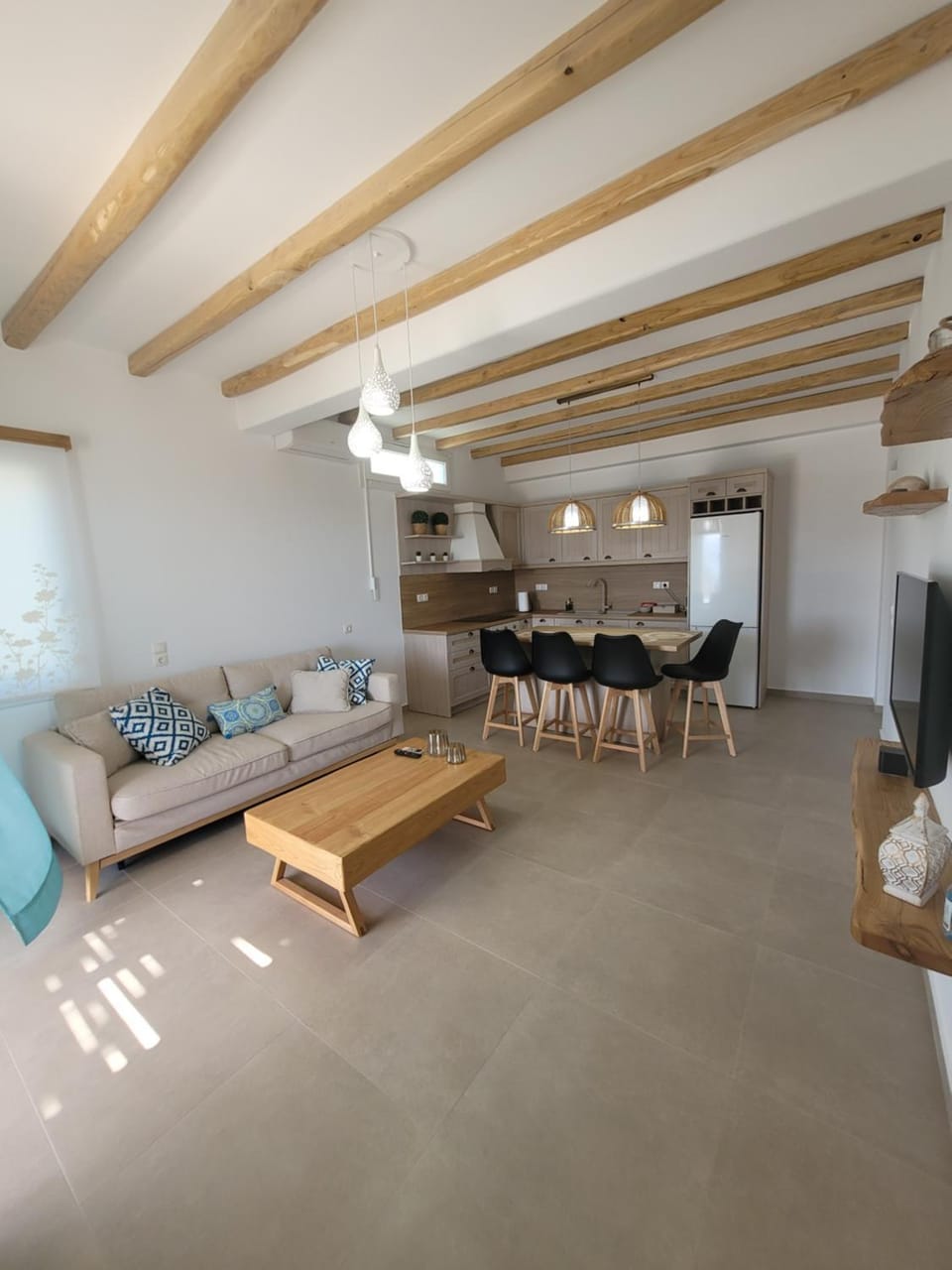 Polivios suites Apartment in Milos