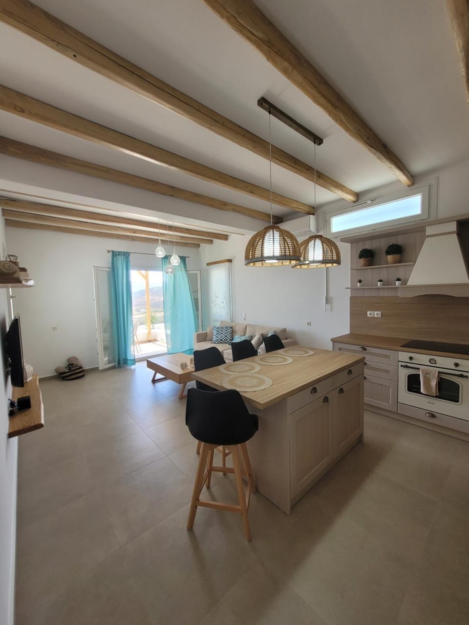 Polivios suites Apartment in Milos