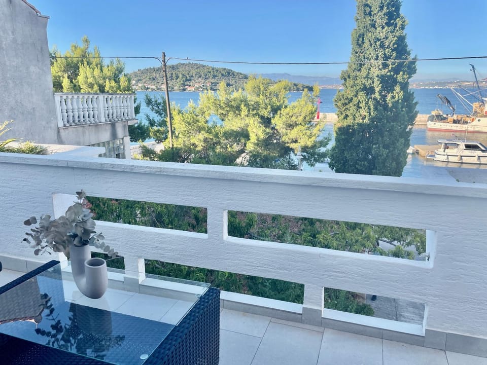 Day, View (from property/room), Balcony/Terrace, Sea view