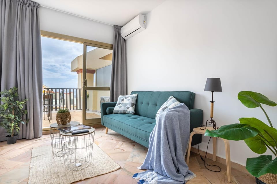 OleHolidays 525 Romana Playa vistas al mar Apartment in Marbella