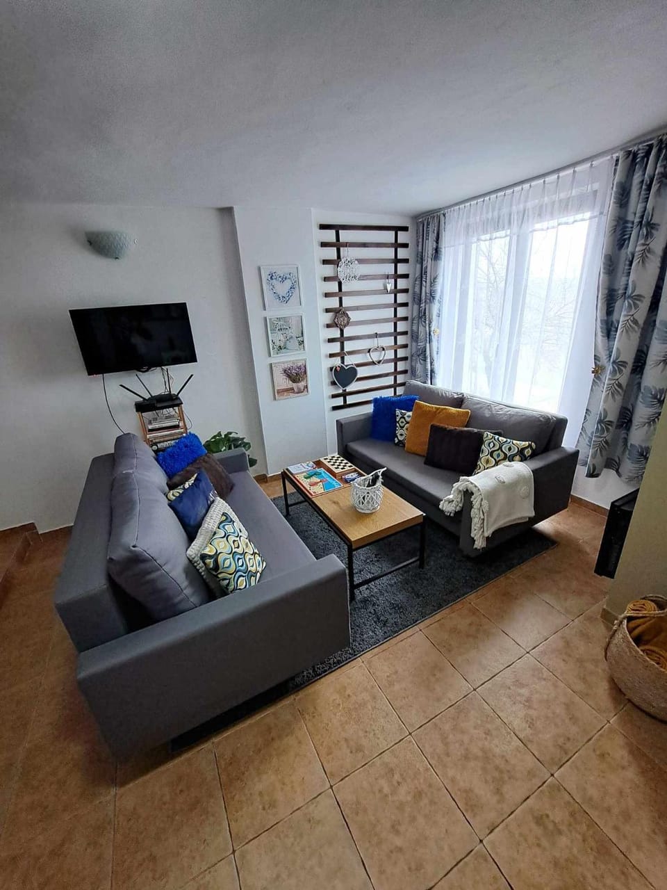 Living room, Entertainment, Entertainment