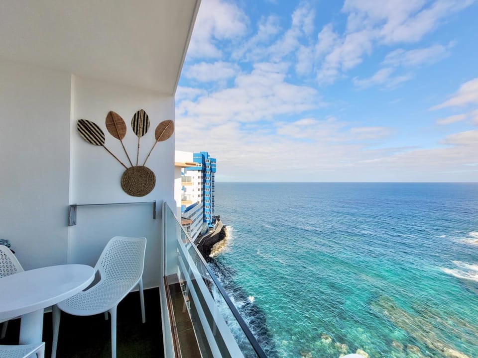 View (from property/room), Balcony/Terrace, Sea view