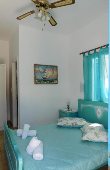 Yacht Front Studio-Back Yard - No 6 Apartment in Decentralized Administration of the Aegean