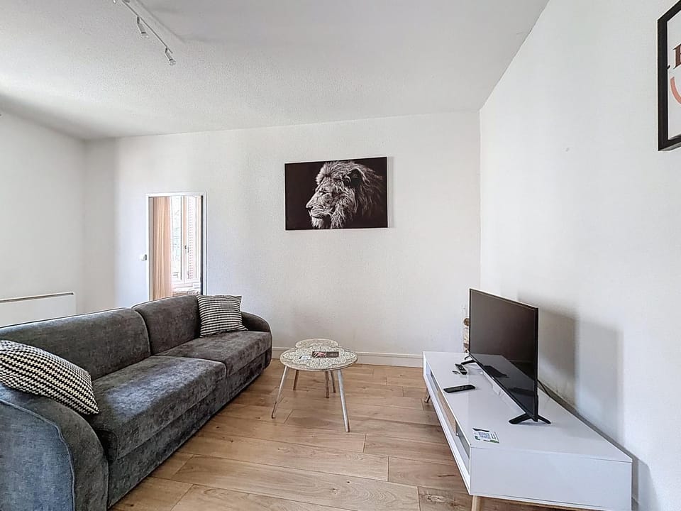 Spacieux Marx Dormoy avec parking gratuit C Apartment in Clermont-Ferrand