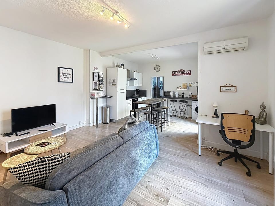 Spacieux Marx Dormoy avec parking gratuit C Apartment in Clermont-Ferrand