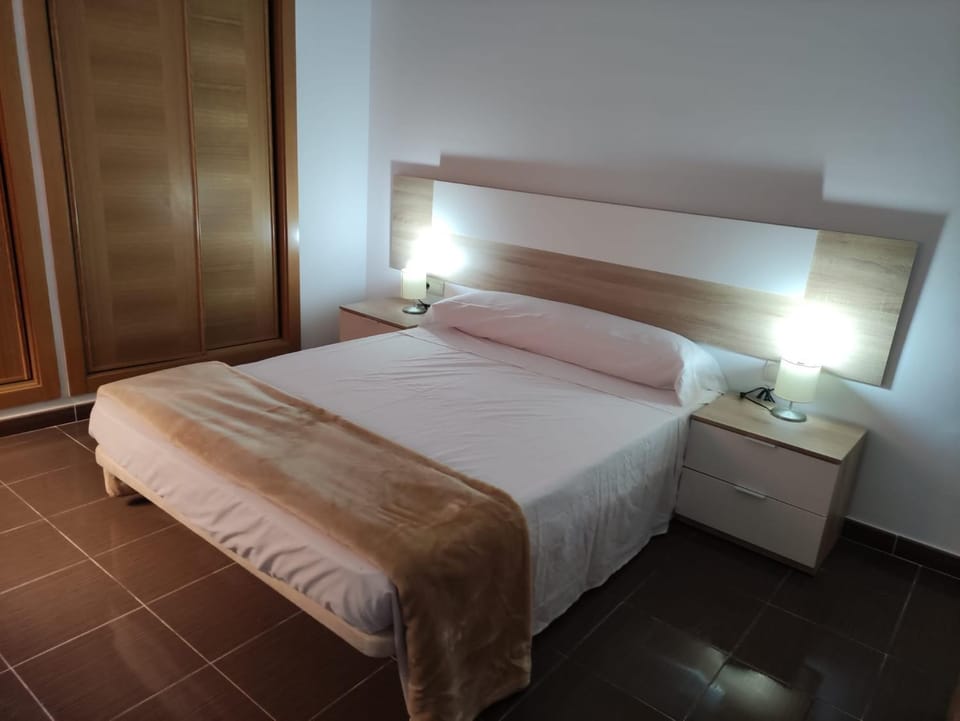 Bedroom, wardrobe