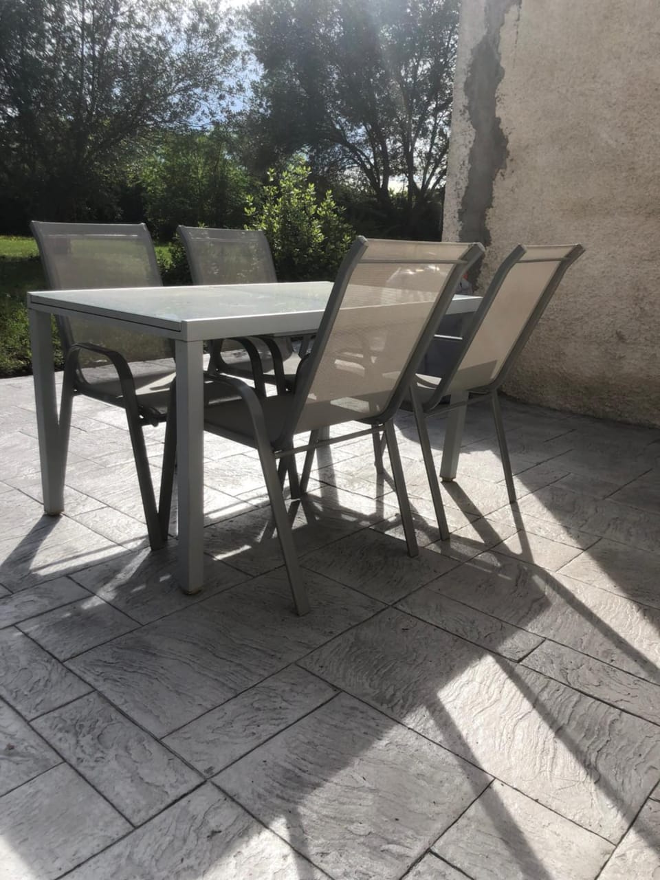 Patio, Dining area